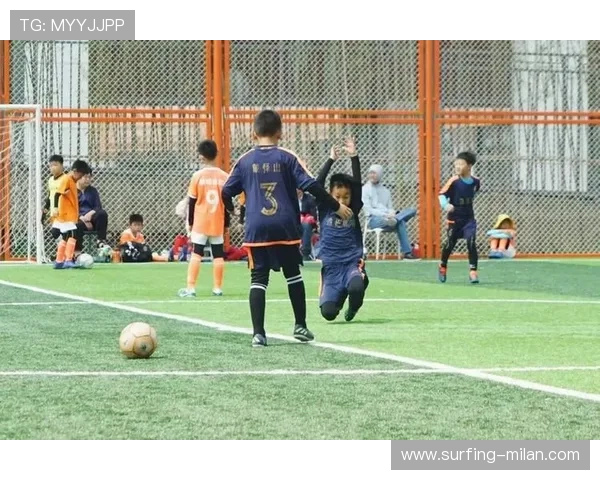 聚焦足球球星魅力活动展现绿茵激情与全民运动风采