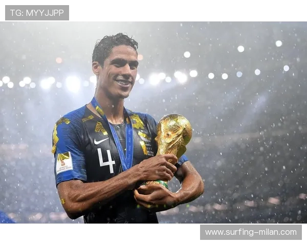 足球圈十大绯闻球星大揭秘 这些球员的感情生活你知道吗